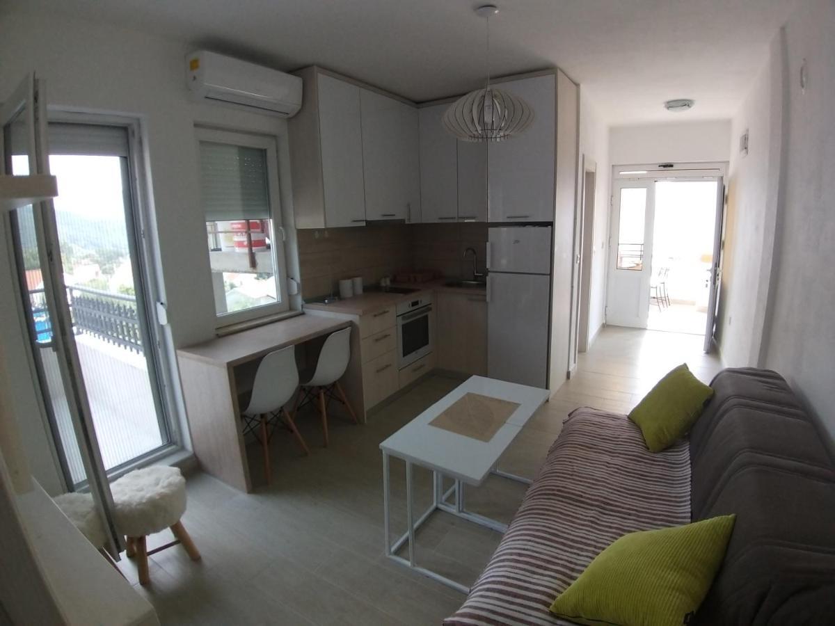 Apartman Dajoda 1 Bijela Exteriér fotografie